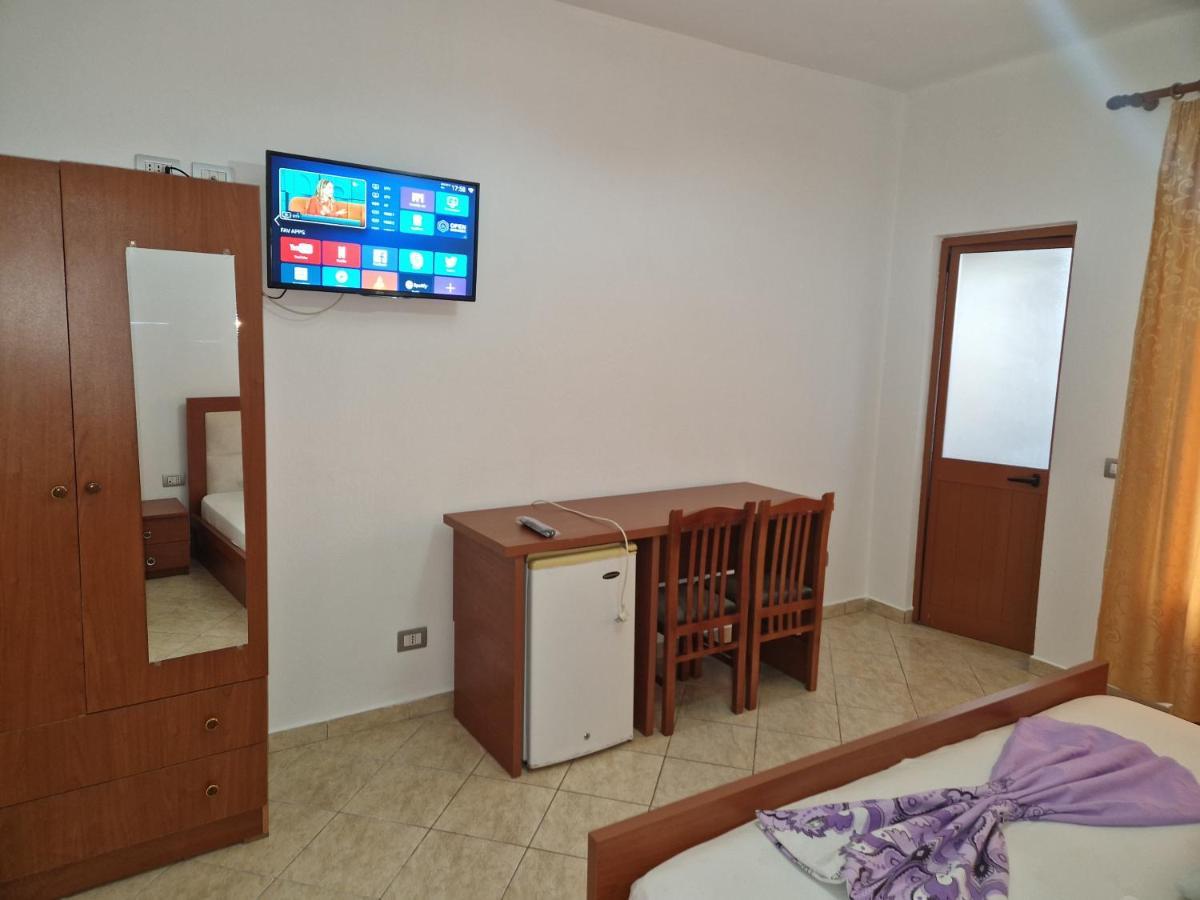 Guest House "Pisha" ドゥラス エクステリア 写真