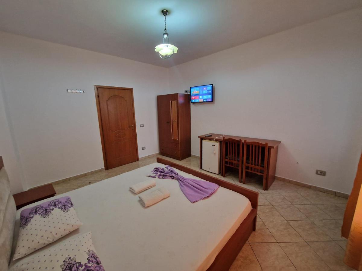 Guest House "Pisha" ドゥラス エクステリア 写真
