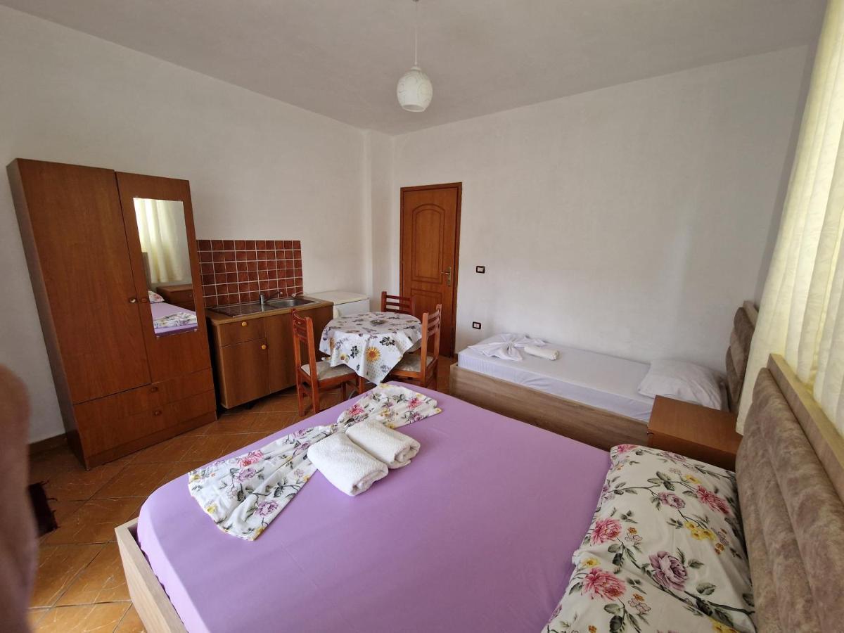 Guest House "Pisha" ドゥラス エクステリア 写真